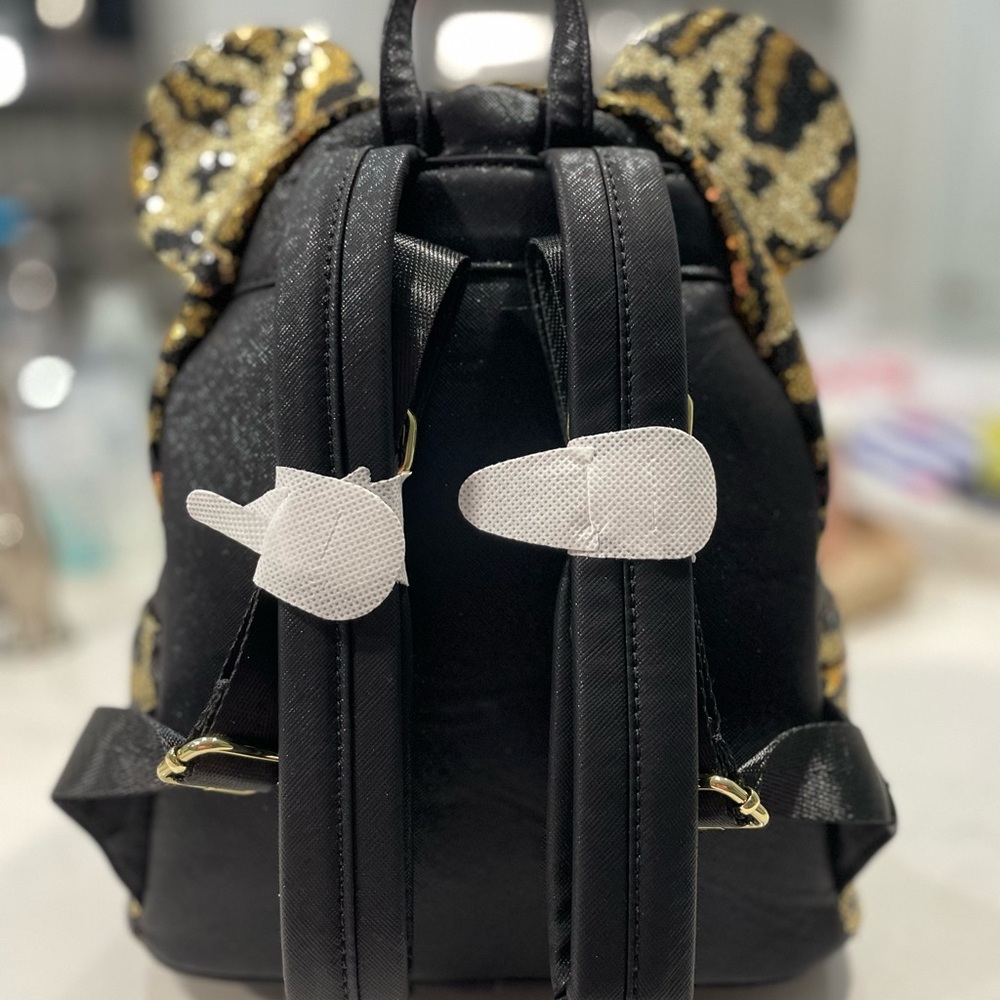 Disney Loungefly Animal Kingdom Leopard Sequined Mini Backpack New W/out Tag - Picture 3 of 9